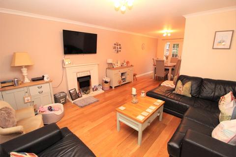 7 Borman Close, Leigh-on-sea, SS9 5UJ