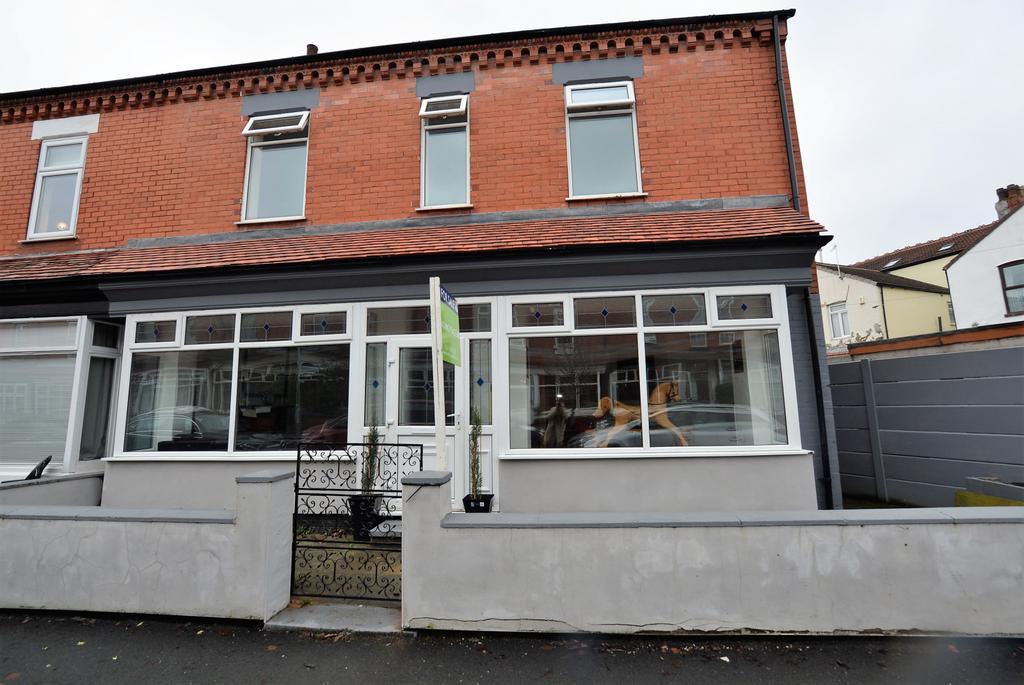 Moreton Avenue Stretford M32 5 bed end of terrace house £360,000