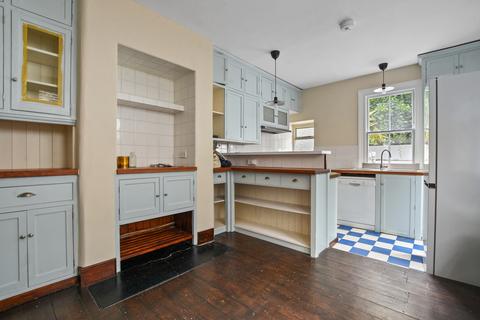 4 bedroom house to rent, Dresden Road, Whitehall Park, N19