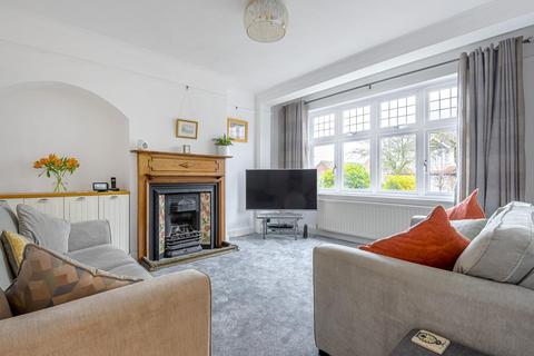 64 Beaconsfield Road, London, SE9 4DP