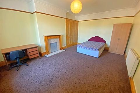 31 Pemberton Drive, Bradford, BD7 1RA