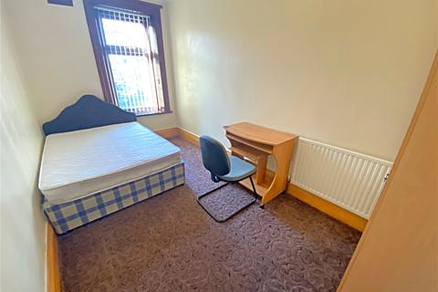 31 Pemberton Drive, Bradford, BD7 1RA