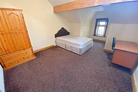 31 Pemberton Drive, Bradford, BD7 1RA