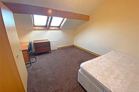 31 Pemberton Drive, Bradford, BD7 1RA