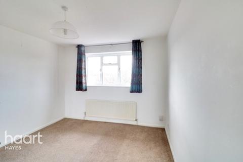 13 Westlands Close, Hayes, UB3 4PX