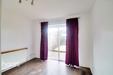 13 Westlands Close, Hayes, UB3 4PX