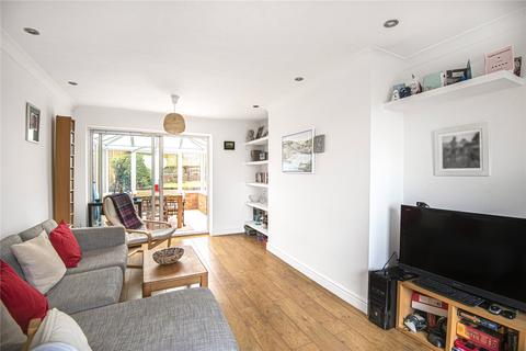 8 Lyndhurst Close, Winchester, SO22 6NA