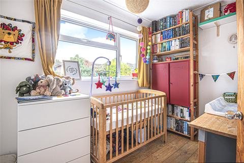 8 Lyndhurst Close, Winchester, SO22 6NA