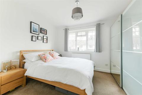 1 Atherley Way, Whitton, Hounslow, TW4 5NG
