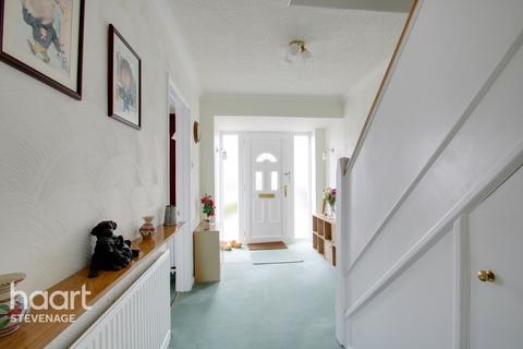 3 Marlowe Close, Stevenage, SG2 0JJ