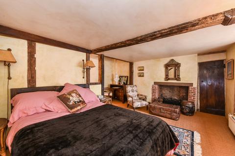 Eagle House Cottage Edinburgh Square, Midhurst, GU29 9NL