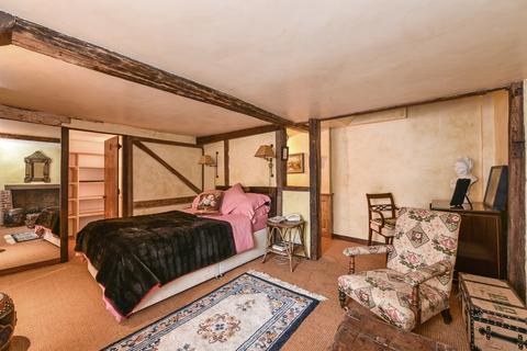 Eagle House Cottage Edinburgh Square, Midhurst, GU29 9NL