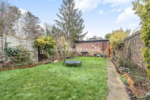 70 Arran Road, London, SE6 2NN