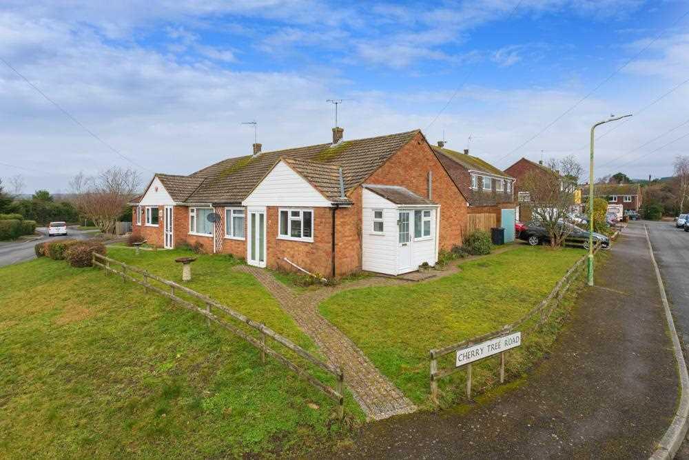 Wind Hill Lane, Charing Heath 2 bed semidetached bungalow £260,000