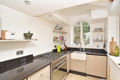 28 Gracious Street, Knaresborough, HG5 8DS