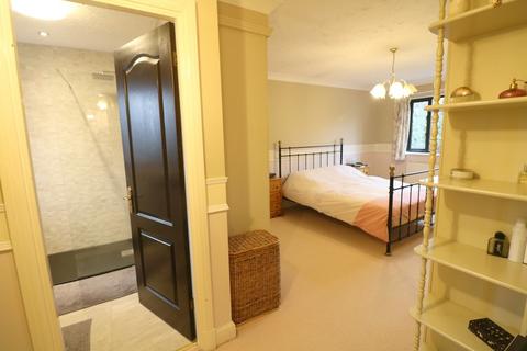 101 Houndsfield Lane, Wythall, Birmingham, B47 6LX