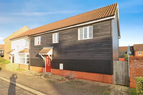 2 bedroom maisonette to rent, Mortimer Road, Bury St Edmunds IP32