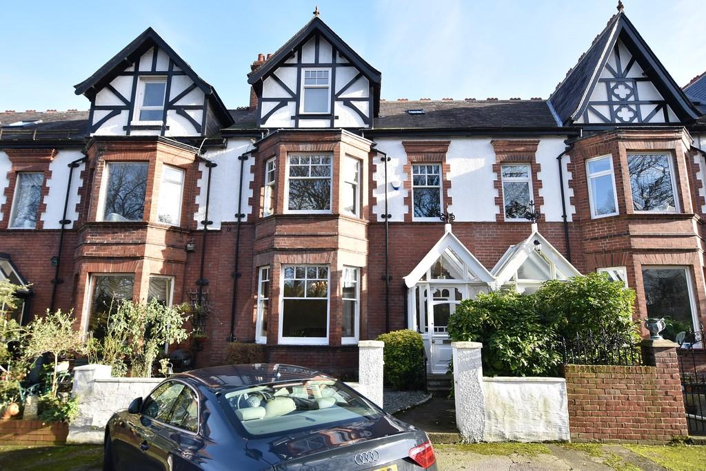 Roker Park Terrace, Roker 5 bed terraced house £420,000
