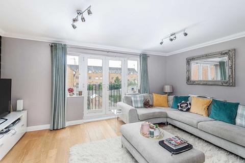 4 bedroom townhouse for sale, Chaucer Grove, Borehamwood