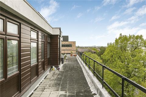 Studio for sale, Carlton Drive, London, SW15