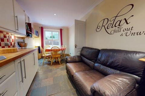 8 Bryn Calch, Morganstown, Cardiff, CF15 8FD