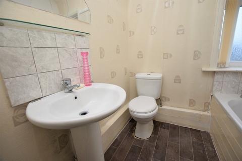 18 Chatsworth Road, Rainhill, Prescot, L35 8LG