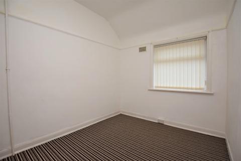 18 Chatsworth Road, Rainhill, Prescot, L35 8LG