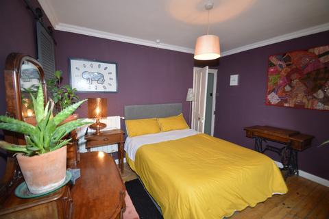 60 Bramblebury Road, Plumstead, London, SE18 7TG