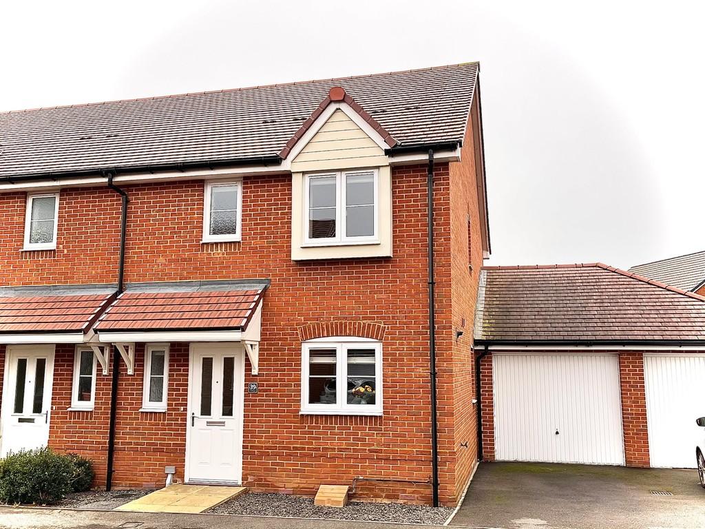 Thompson Grove, Littlehampton 3 bed end of terrace house £1,250 pcm