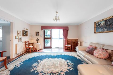 3, Greville Lodge Broadhurst Avenue, Edgware, HA8 8TL