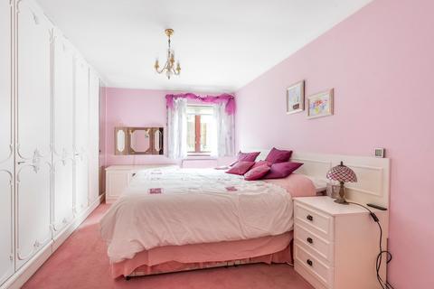 3, Greville Lodge Broadhurst Avenue, Edgware, HA8 8TL