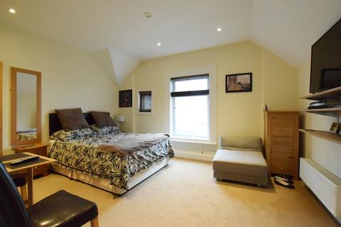 Flat 13, Kerley Court, 3 Kerley Road, Bournemouth, BH2 5DW