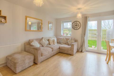 77 Bartletts Elm, Langport, TA10 9BS