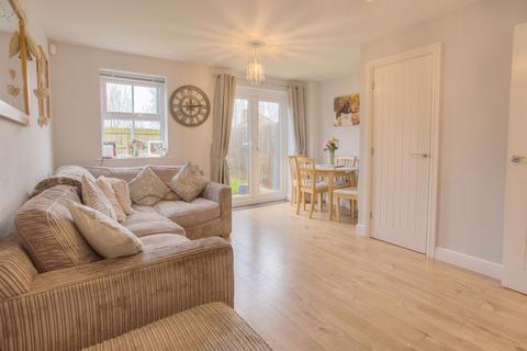 77 Bartletts Elm, Langport, TA10 9BS