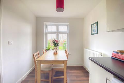 48 Bryn Celyn, Llanharry, Pontyclun, CF72 9ZE