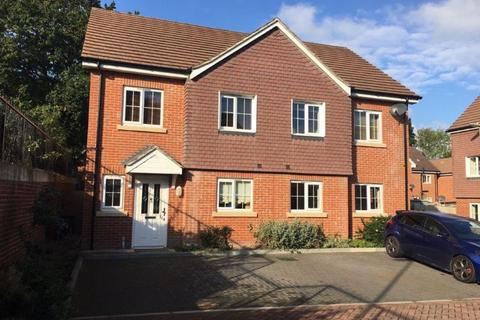 114 Hindmarch Crescent, Hedge End, Southampton, SO30 0AP