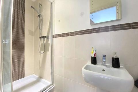 114 Hindmarch Crescent, Hedge End, Southampton, SO30 0AP
