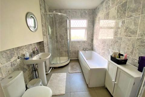 1 Amroth Road, Cardiff, CF5 5DR