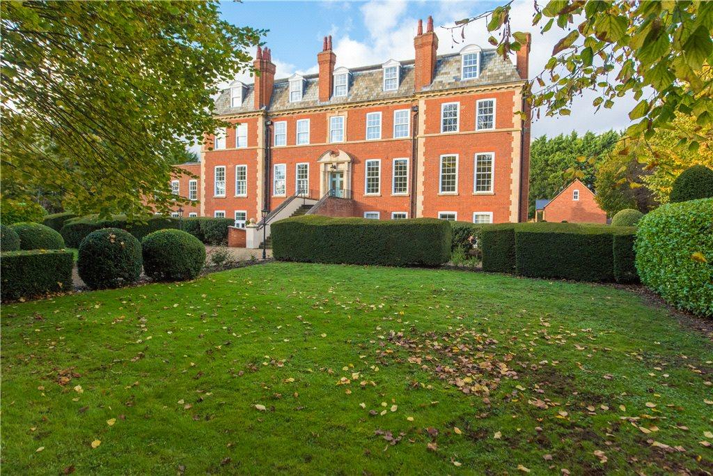 Kingsfield House, Hadrian Way, Baldock, Hertfordshire, SG7 2 bed