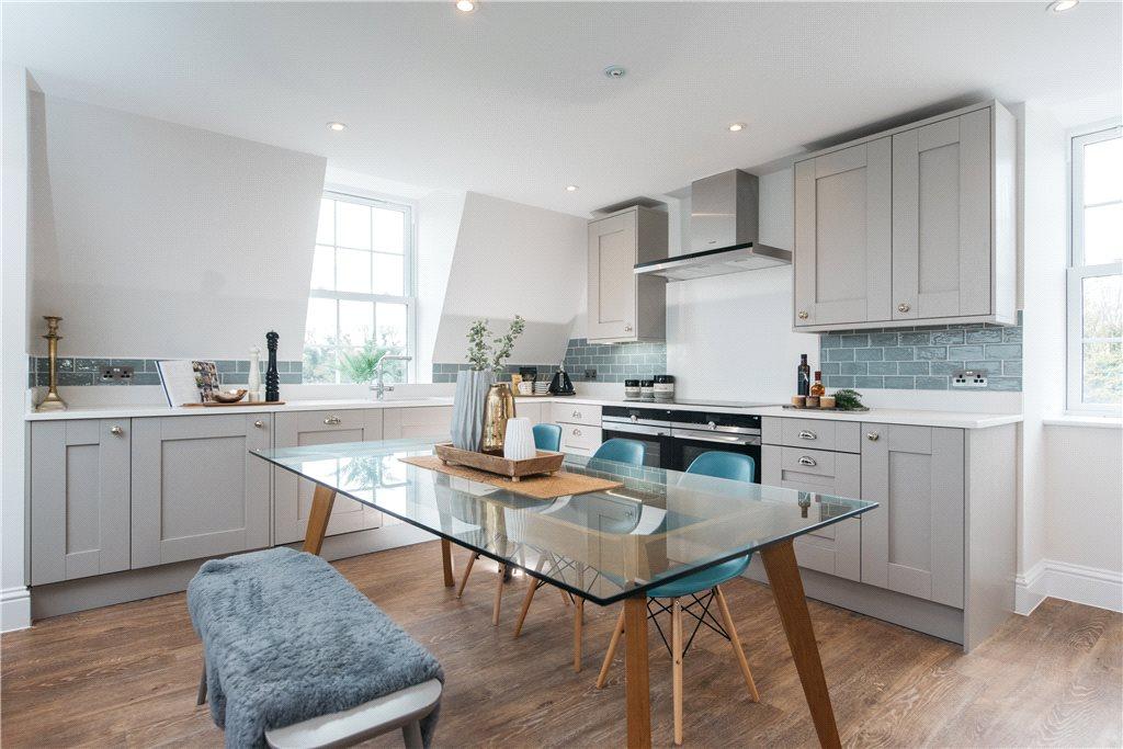 Kitchen/Dining Area
