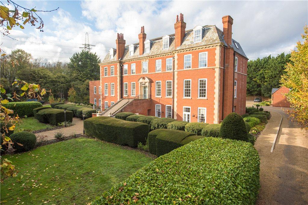 Kingsfield House, Hadrian Way, Baldock, Hertfordshire, SG7 2 bed