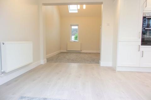 7 Boyce View Drive, Benfleet, SS7 5EA