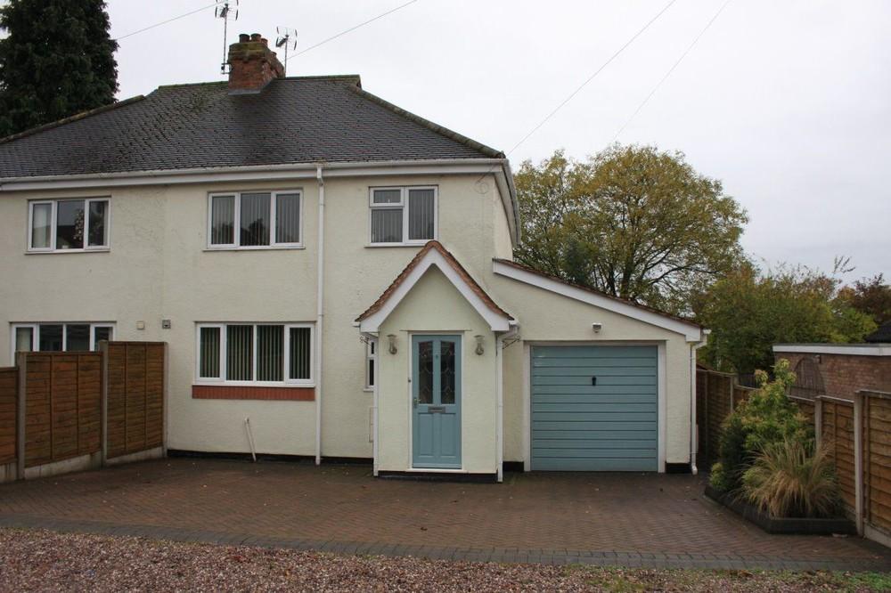 Billington Avenue, Little Haywood... 3 bed semidetached house £940