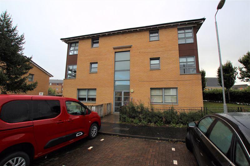 Mill Road, Hamilton 3 bed apartment £550 pcm (£127 pw)