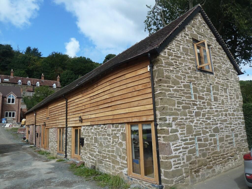 1 Buckstone Barn All Stretton Church Stretton Shropshire 2 bed barn conversion £625 pcm (£144 pw)