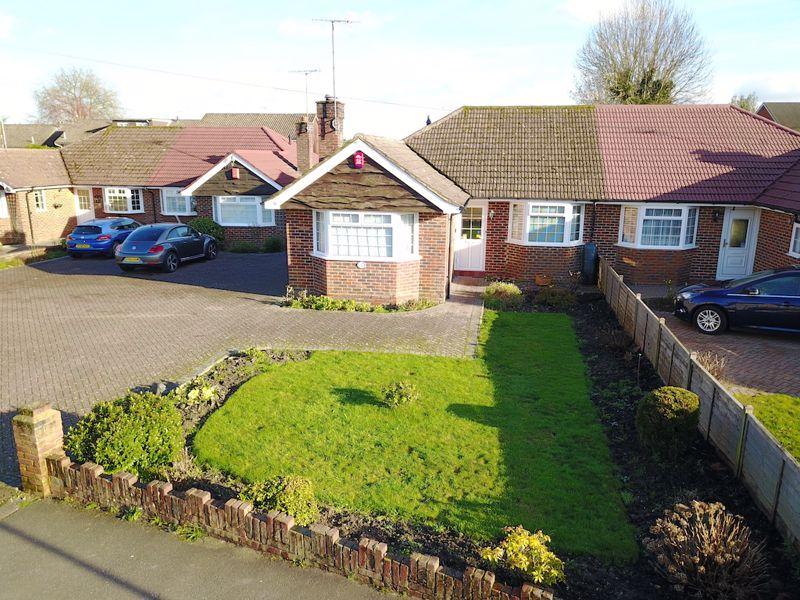 Perryfield Road, Southgate, Crawley 2 bed semidetached bungalow £400,000
