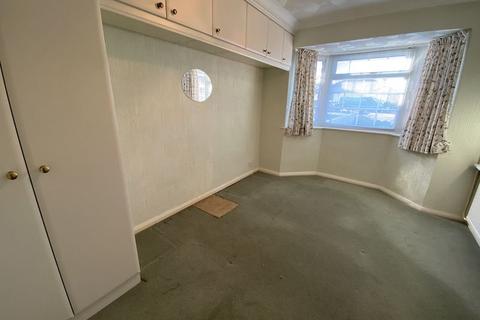 35 Perryfield Road, Crawley, RH11 8AA