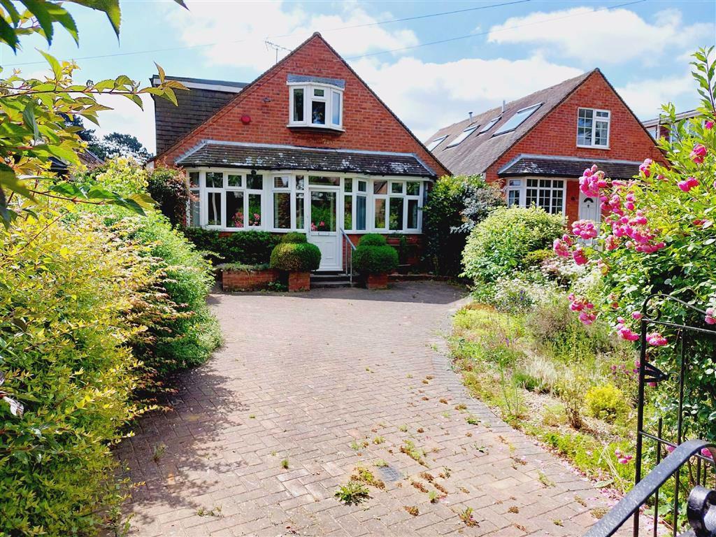 Shepherds Lane, Caversham Heights... 3 bed detached house £565,000
