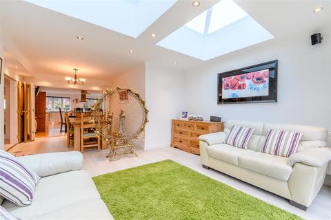 27 Beechnut Lane, Solihull, B91 2NN