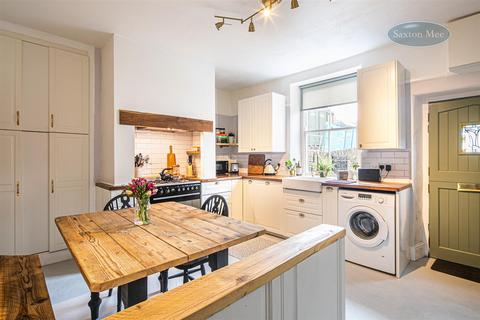 17 Ash Lane, Deepcar, Sheffield, S36 2PD